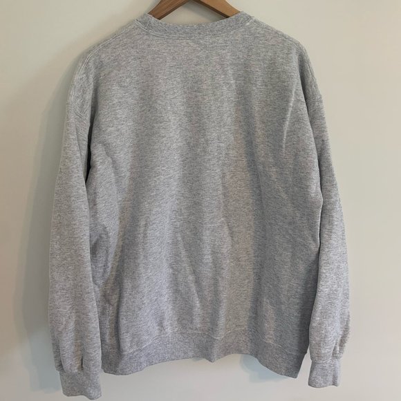 Grey Gildan 'Heavy Blend Crewneck - Picture 2 of 3